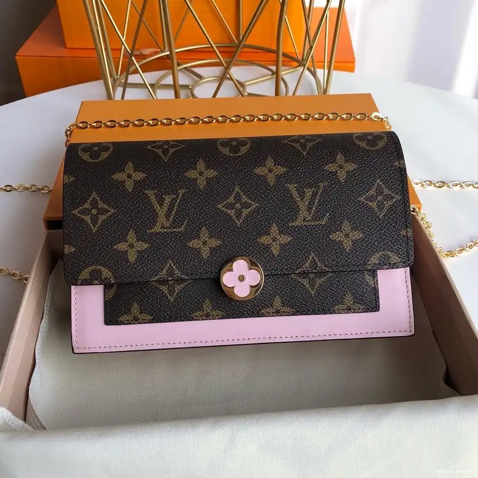 LOUIS FLORE CHAIN WALLET VUITTON 0608